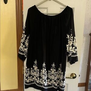 Studio West Black and White Embroidered Tunic